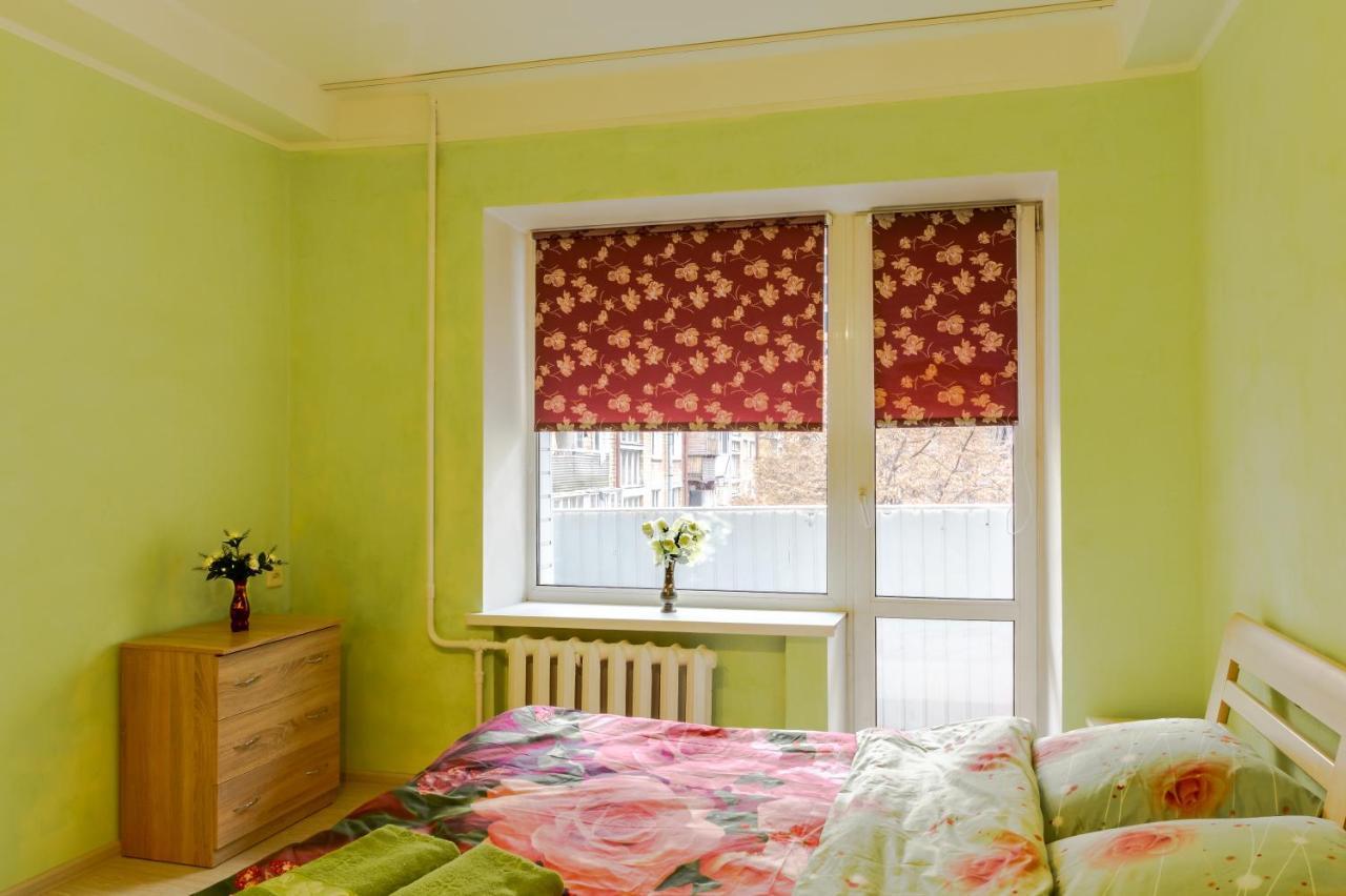 112 Вулиця Велика Васильківська Kyiv Exterior photo